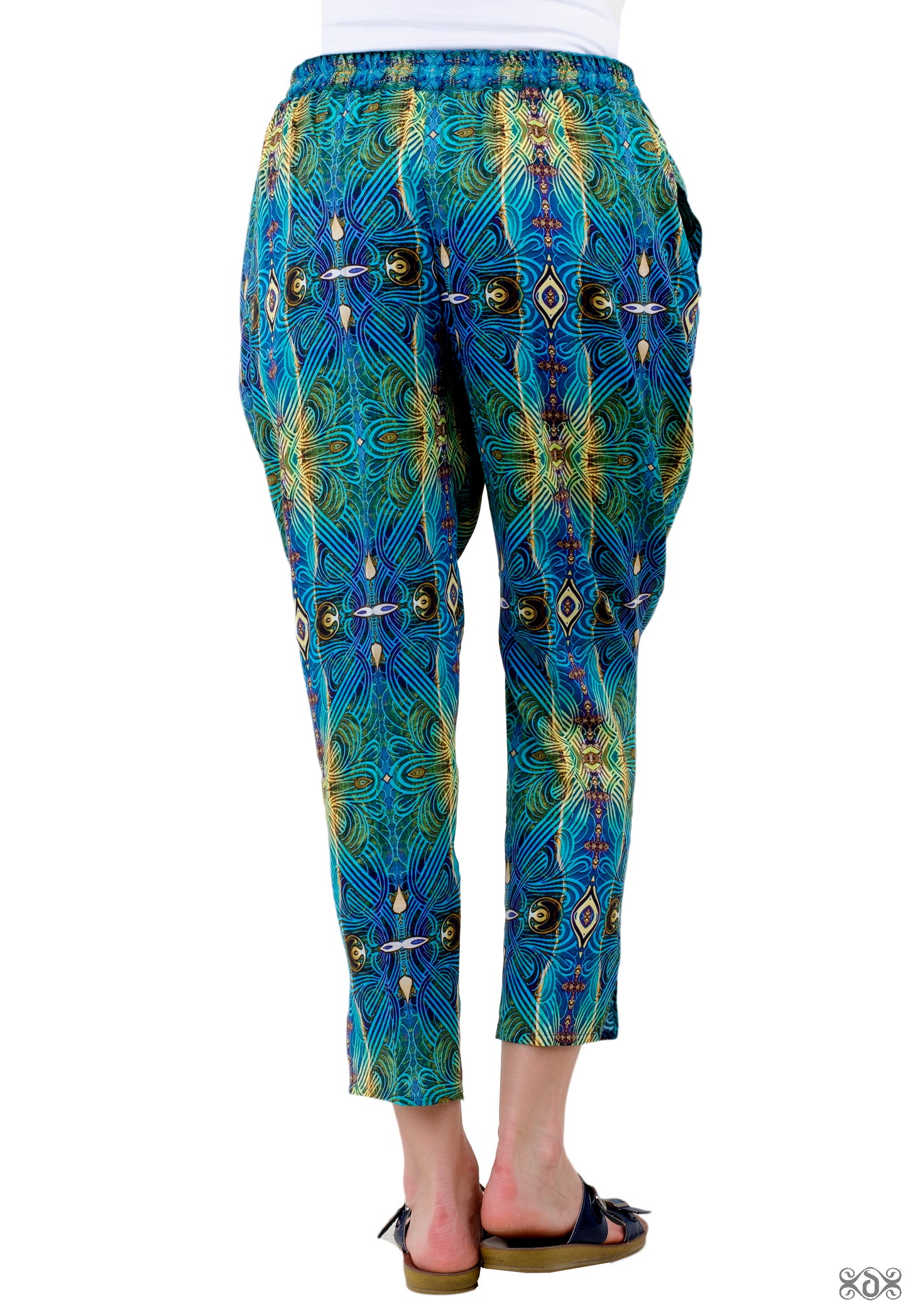 ART NOUVEAU Artistic Green Devarshy Pure Cotton Ladies Tapered Pant - 1118A